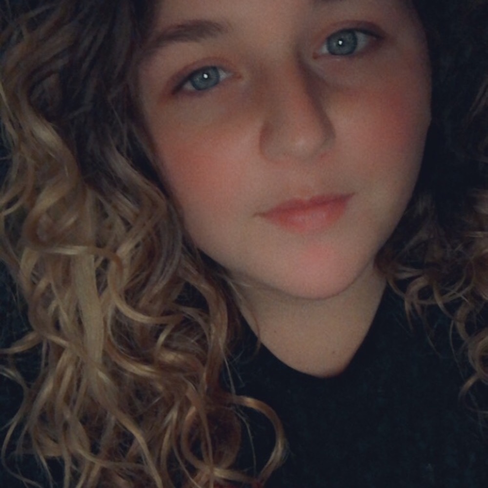 Meet your Posher, Brittney